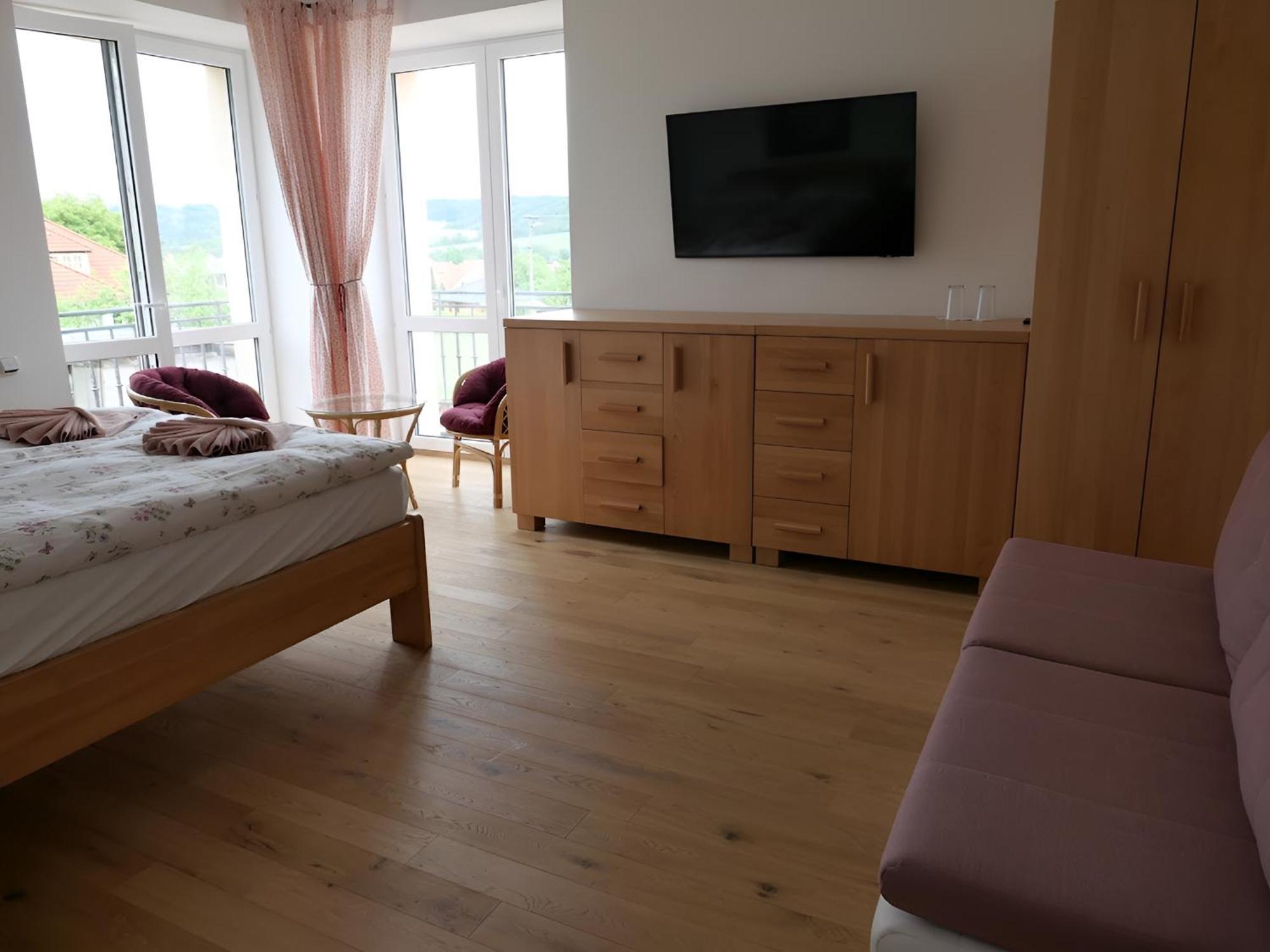 Penzion Renesance Drnovice  Luaran gambar